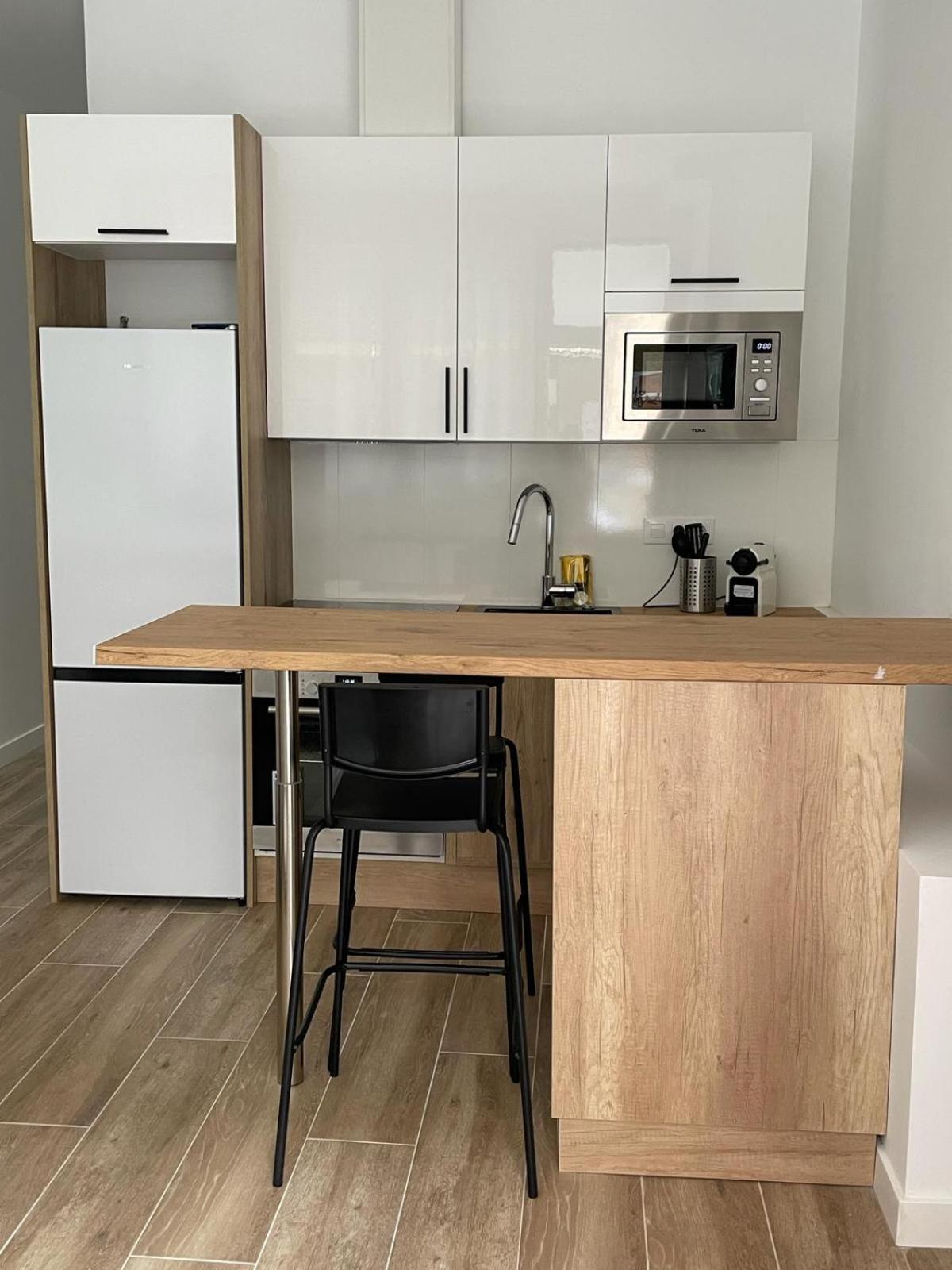 Exyca Metropolitano Appartement Madrid Buitenkant foto